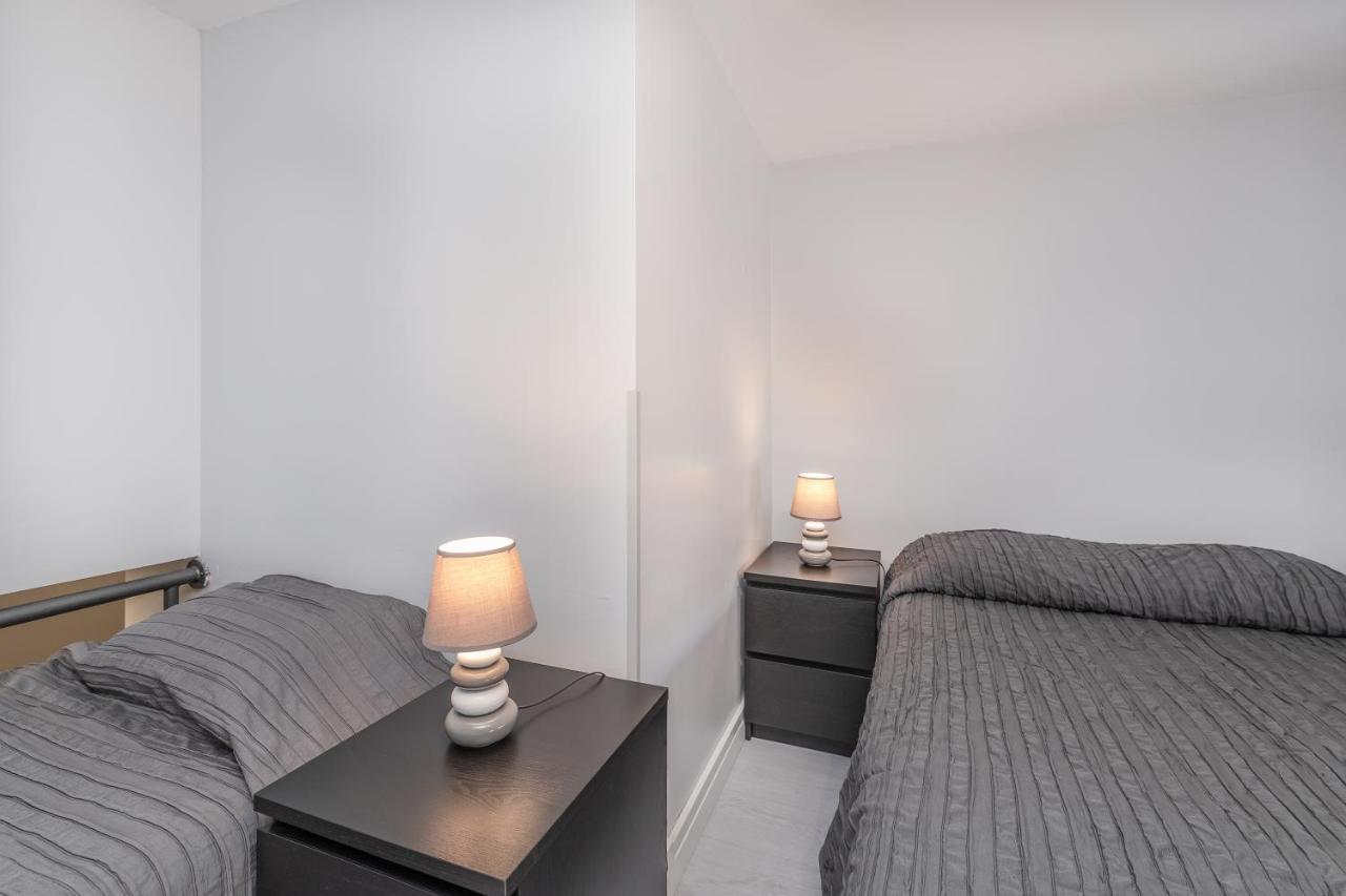 Apartamentos Lux Dinastia Lisbon Exterior photo