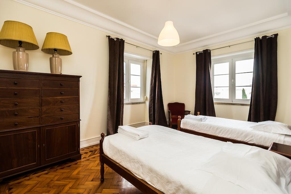 Apartamentos Lux Dinastia Lisbon Exterior photo