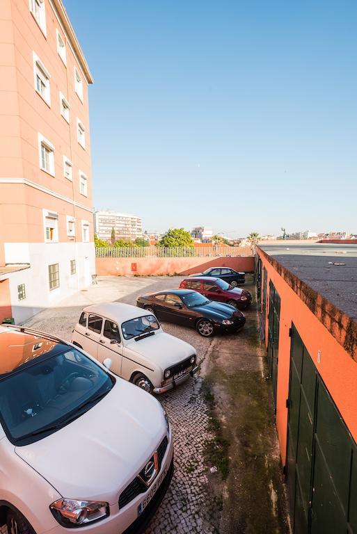 Apartamentos Lux Dinastia Lisbon Exterior photo