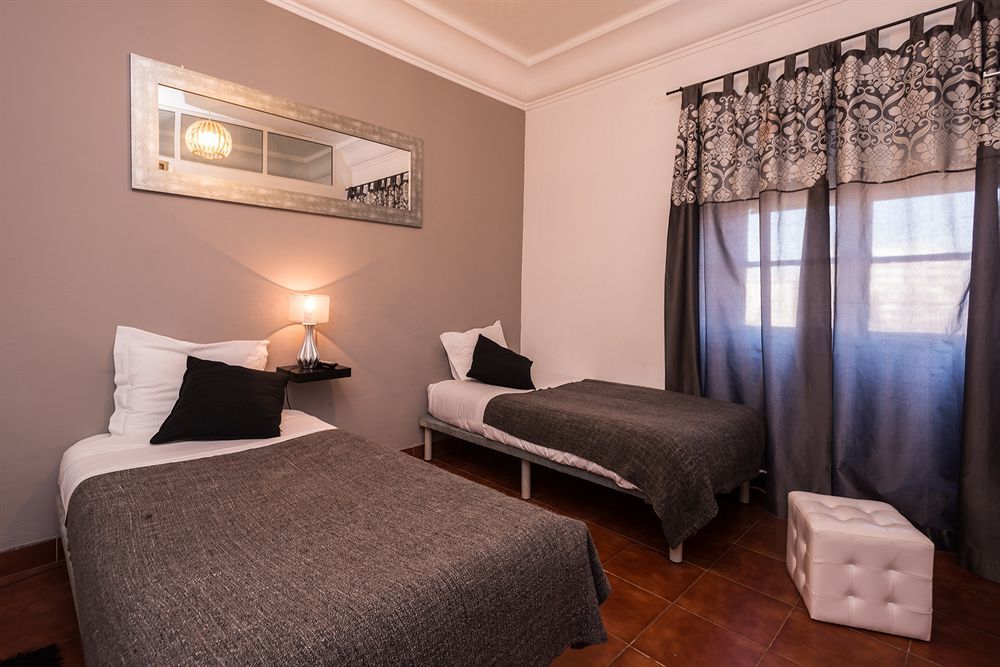 Apartamentos Lux Dinastia Lisbon Exterior photo