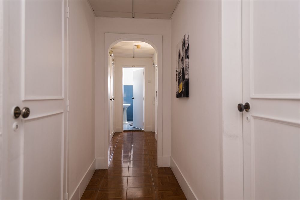 Apartamentos Lux Dinastia Lisbon Exterior photo